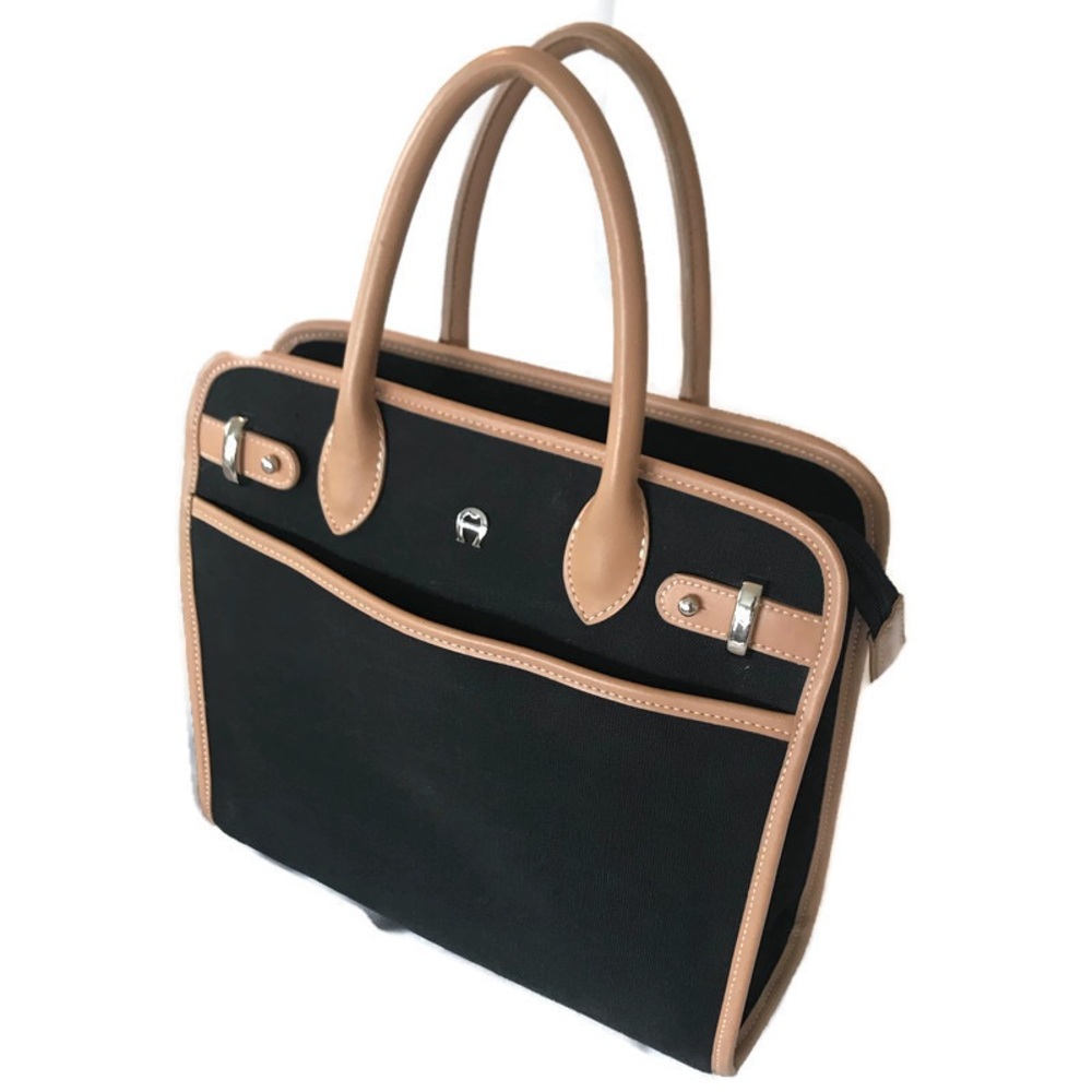 💕Etienne Aigner Handbag. Black and Tan